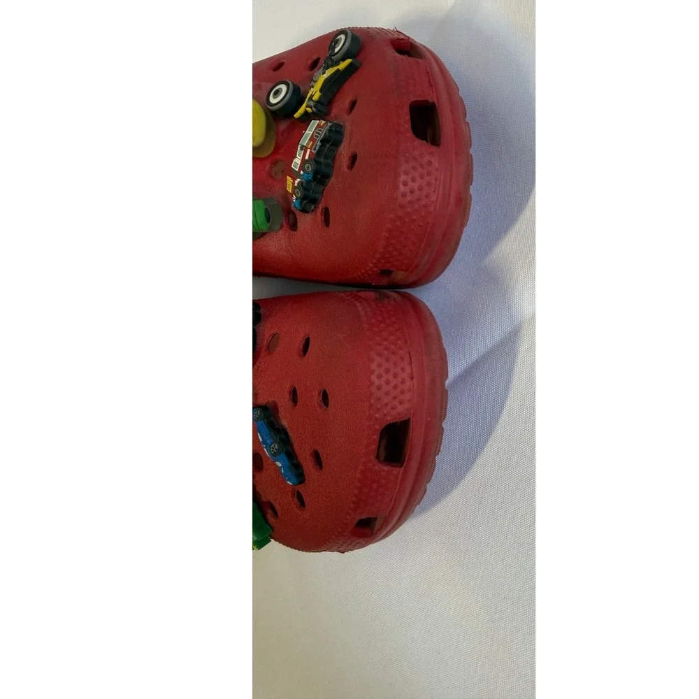 Crocs Classic Clogs Red W/ Jibbitz Mens 6 Womens 8 Slip On Casual